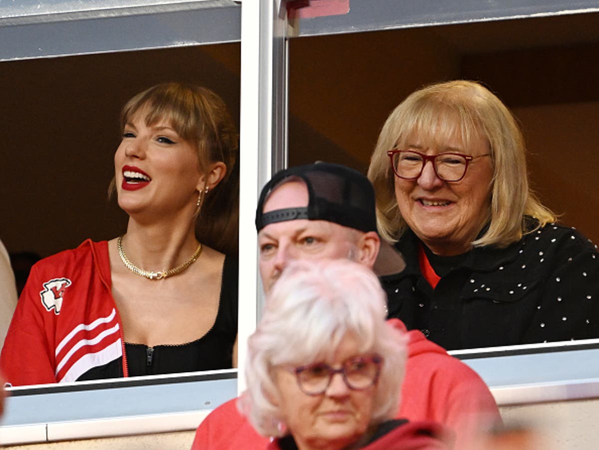 Travis Kelce’s dad reveals what stood out about Taylor Swift | The ...