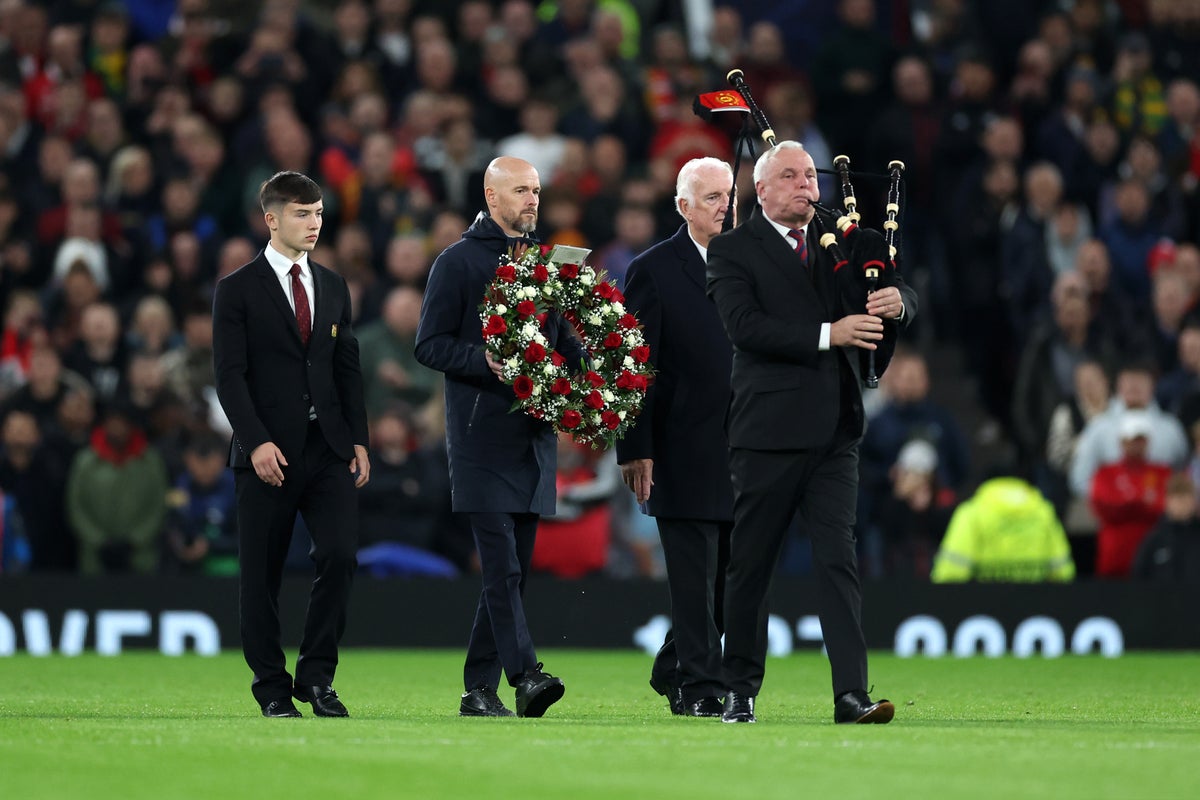 Man Utd vs FC Copenhagen LIVE: Champions League latest score after emotional Sir Bobby Charlton tribute