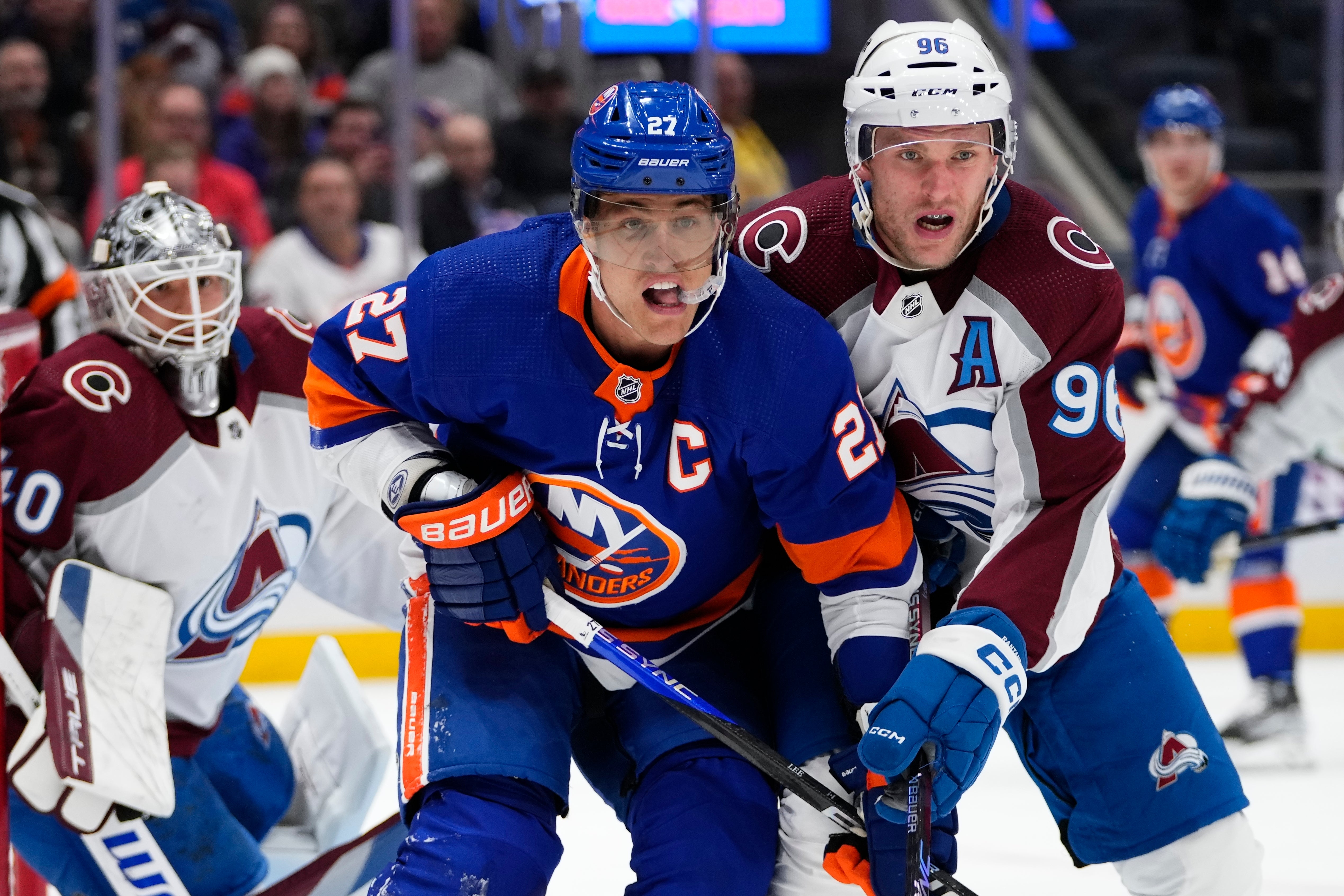 Avalanche Islanders Hockey