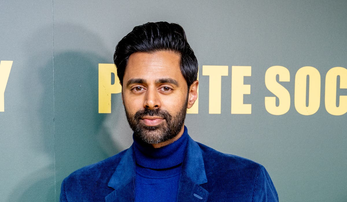 Hasan Minhaj: Comedian denies using 'fake racism' to advance career, 'I'm not a psycho' - Vimarsana News