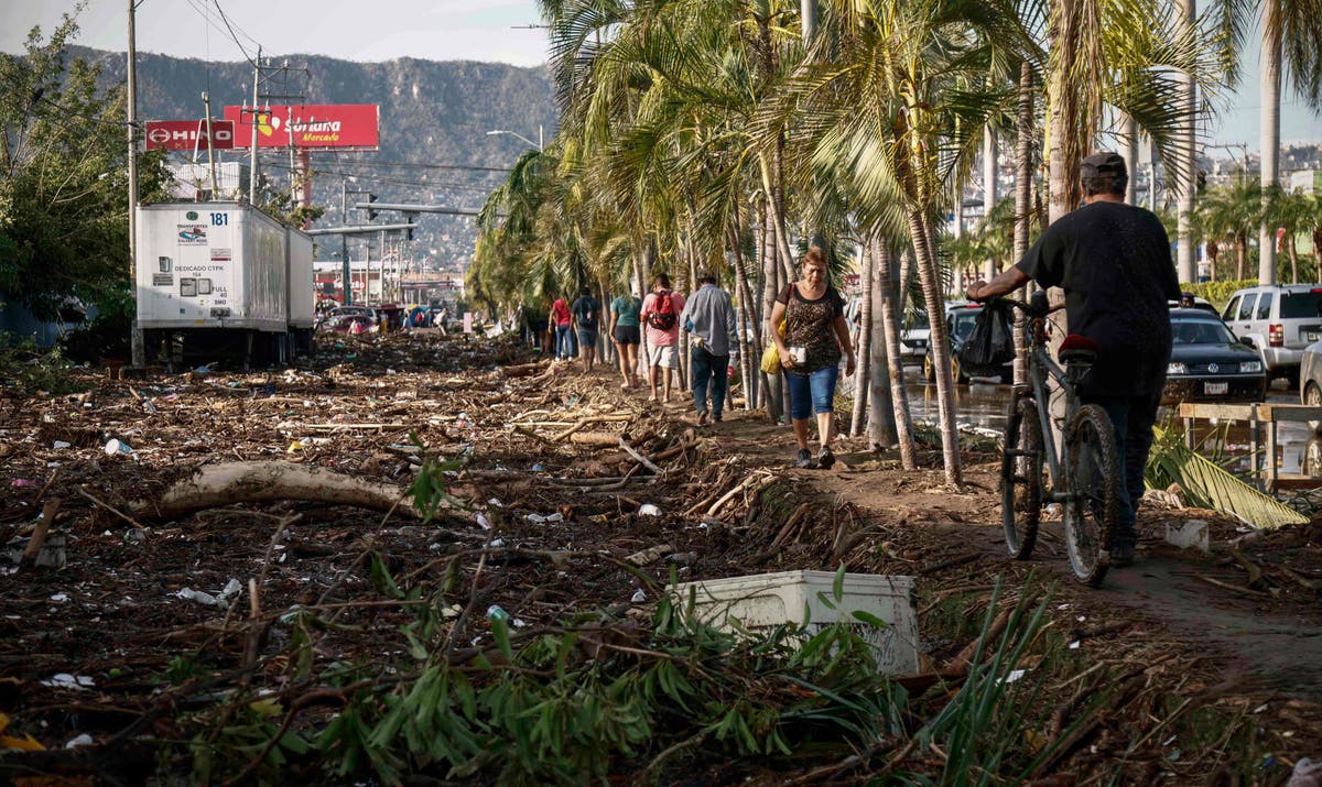 Hurricane Otis – latest: Fears grow for people still missing in Acapulco after storm killed 27 Hurricane Otis – latest: Fears grow for people still missing in Acapulco after storm killed 27