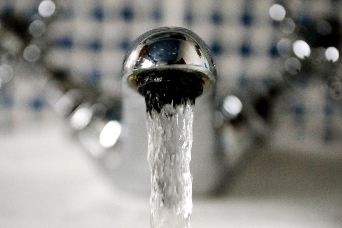 Scottish Water staff plan weekly strikes over three months amid pay row