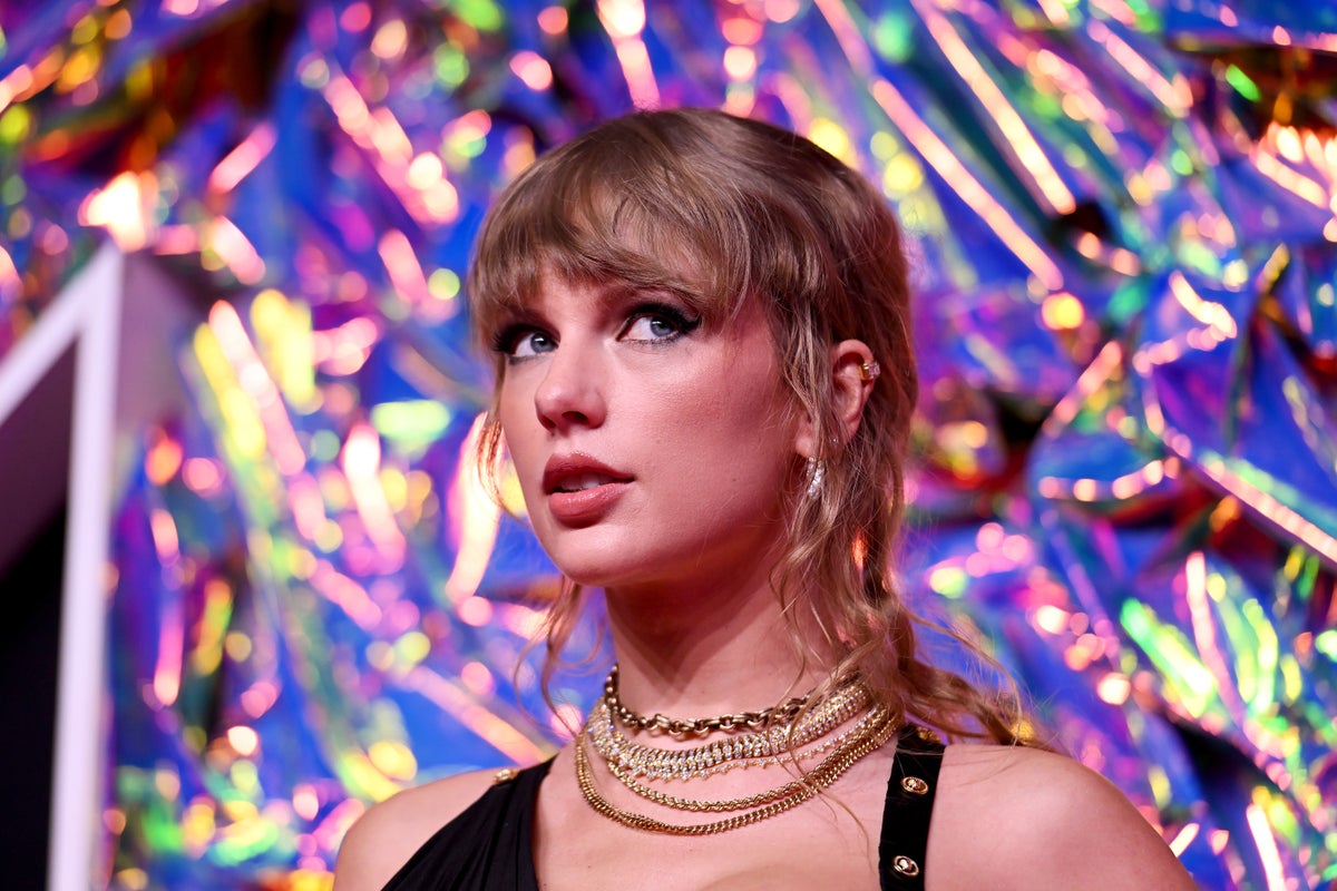 1989 (Taylor's Version): Why Taylor Swift is rerecording all her