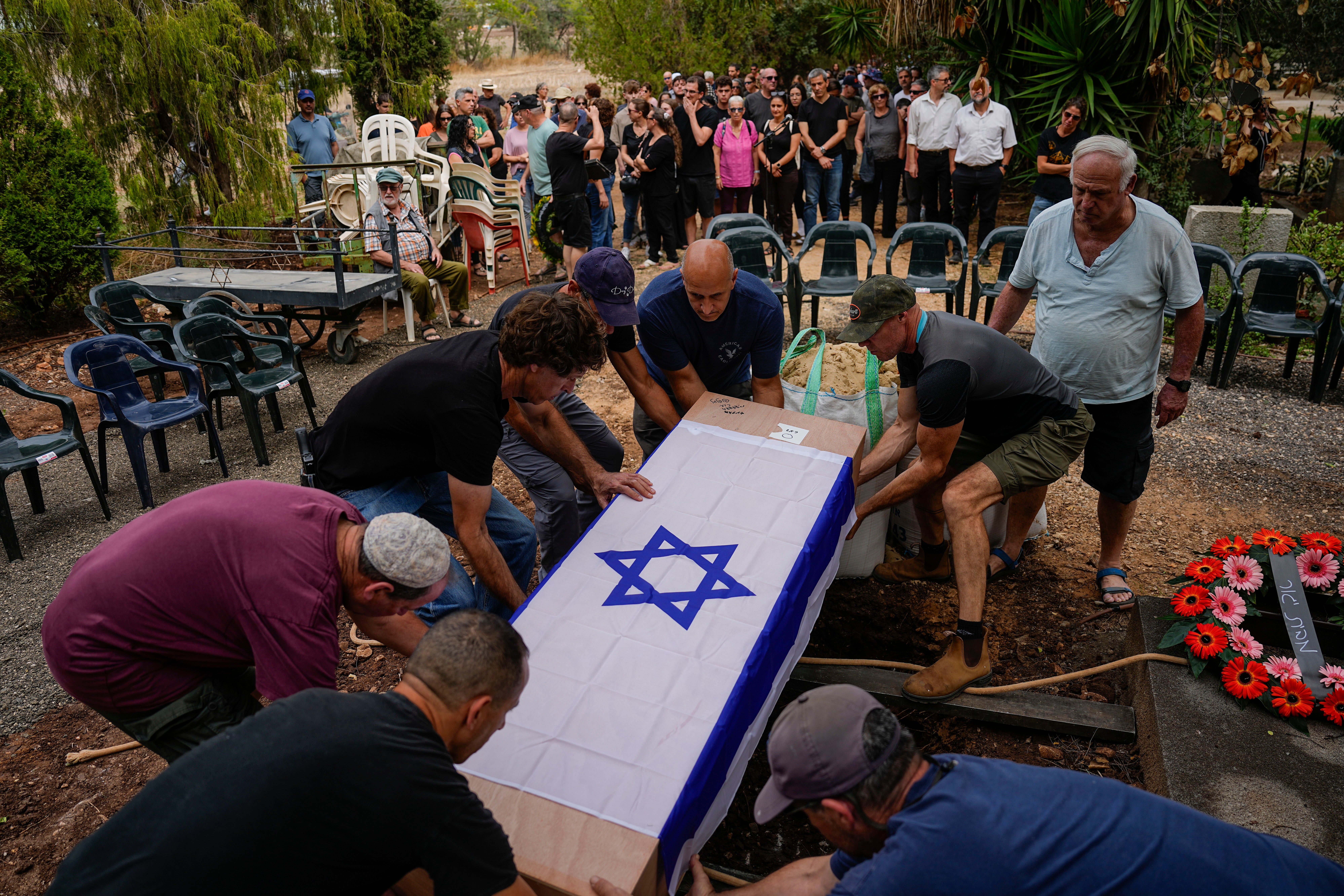 Nadav’s brother Roi Popplewell was buried at kibbutz Yagur near Haifa, on 27 October
