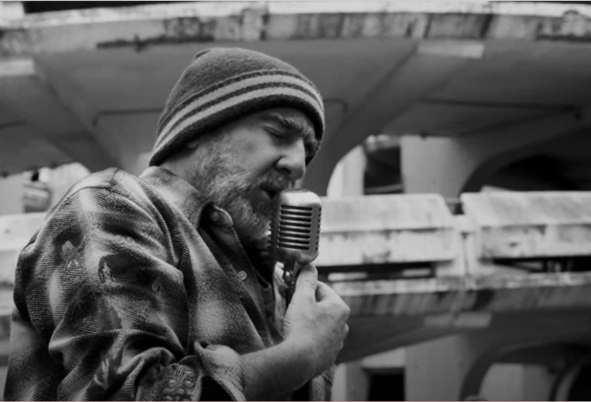 Cantona Sings Eric, Manchester Stoller Hall review: Former footballer tunelessly barks his way through a setlist of dirges - Vimarsana News
