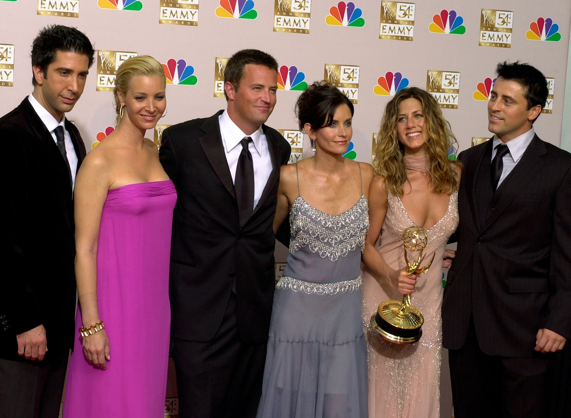 Perry with his ‘Friends’ co-stars in 2002