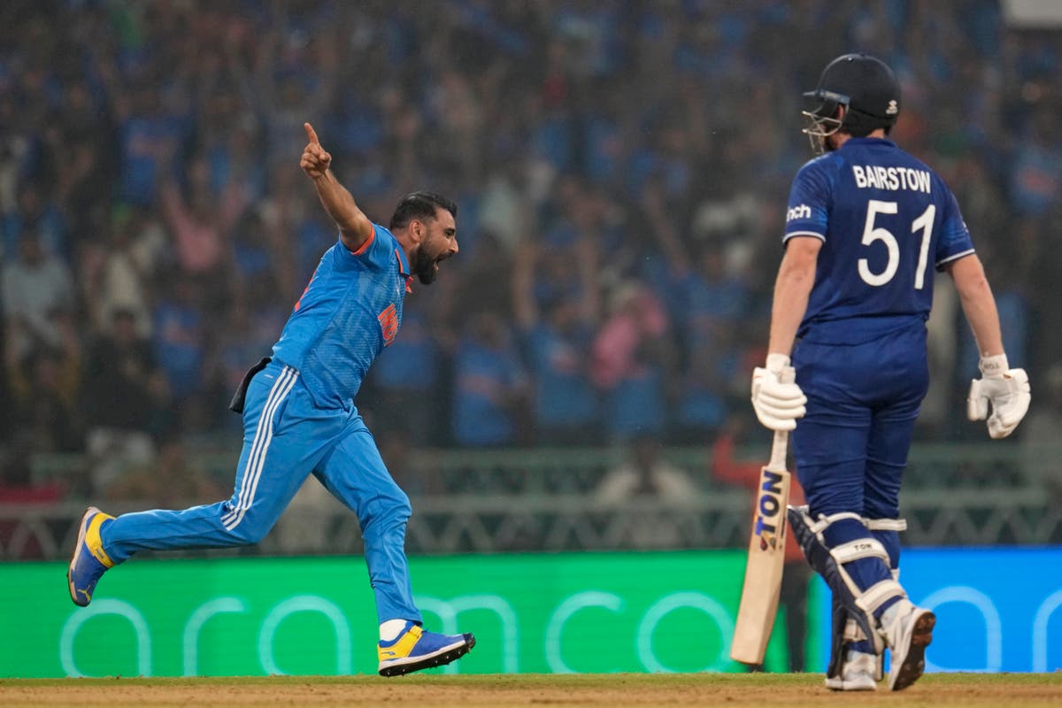 India v Inggris LANGSUNG: Skor terbaru Piala Dunia Kriket dan pembaruan saat juara bertahan dikalahkan dengan 100 run