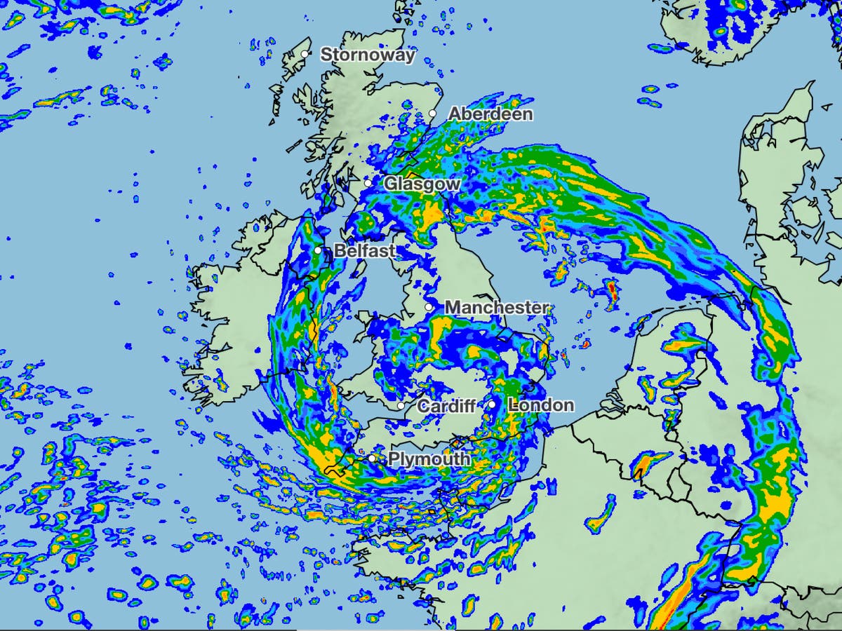 Storm Ciarán tracker: When and where 90mph winds will hit this week