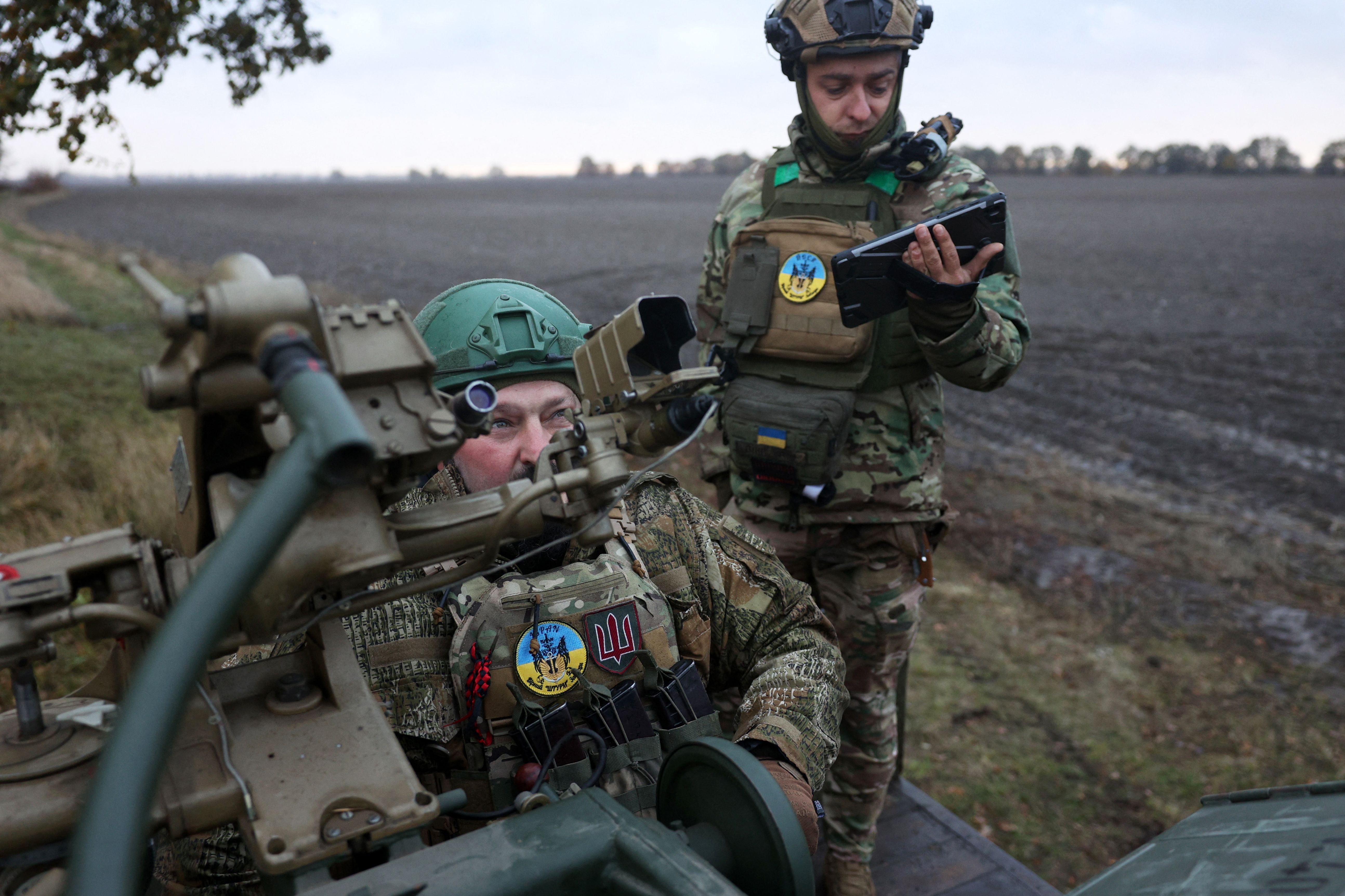 <p>Ukrainian servicemen of Ukrainian Air Defence unit, 241st separate brigade of the Territorial Defence Forces take part in a training in the Kyiv region </p>