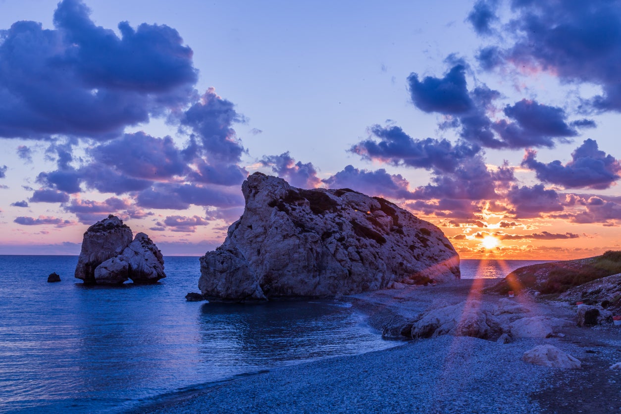 The average daily maximum temperature in Paphos is around 19C in December