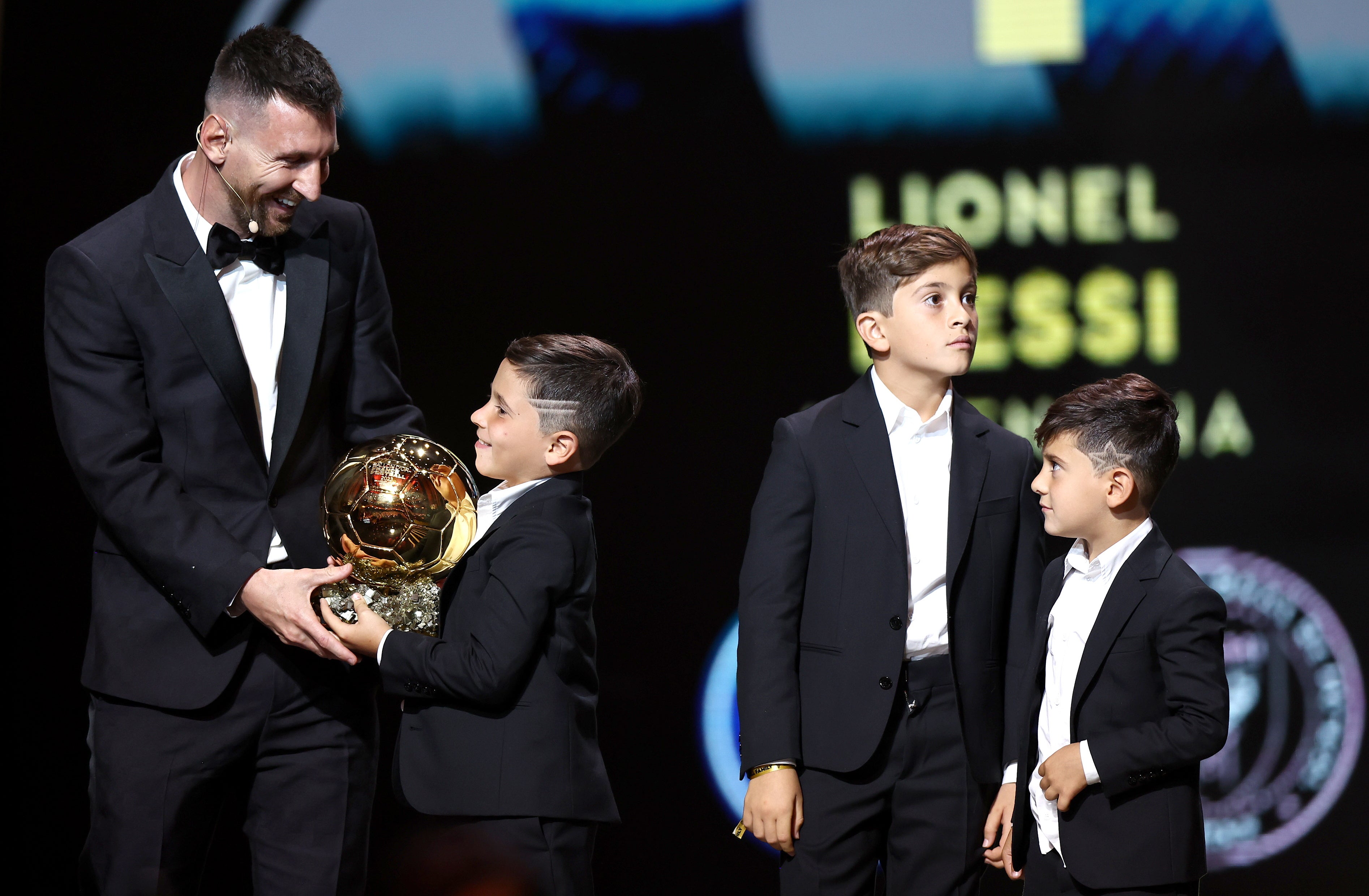 Ballon d'Or Awards LIVE: Latest updates as Lionel Messi crowned and Aitana  Bonmati wins Feminin award