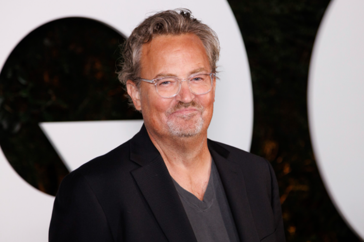 Matthew Perry morre: co-estrelas de Friends dizem que estão ‘absolutamente arrasadas’ em comunicado