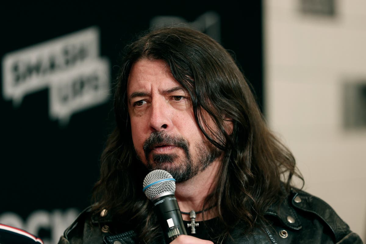 Foo Fighters explain how to correctly pronounce their name