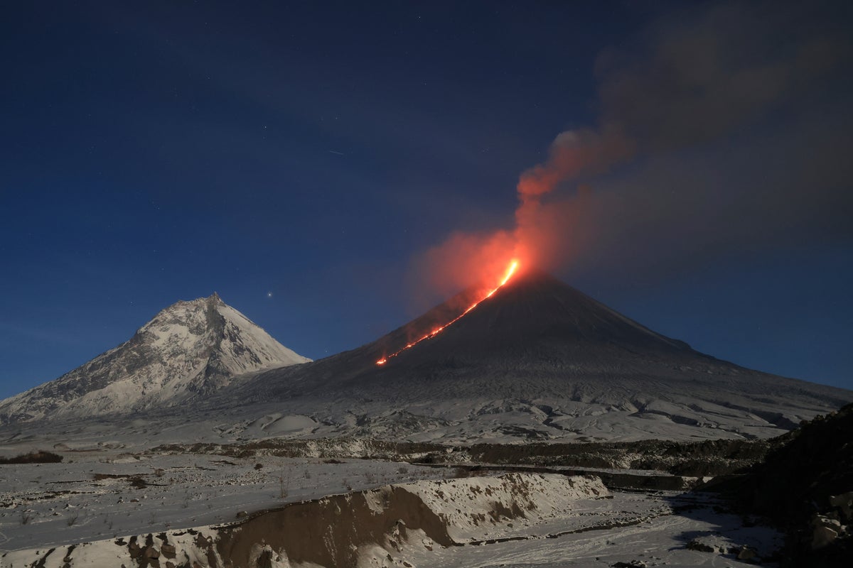 https://static.independent.co.uk/2023/11/01/10/Russia_Volcano_09095.jpg?width=1200&height=800&crop=1200:800