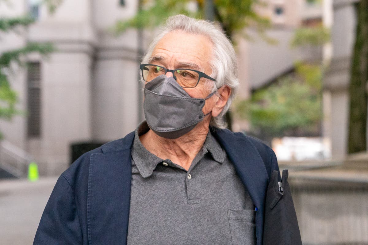 Robert De Niro denies girlfriend gave him ‘ultimatum’ over assistant amid lawsuit trial in court