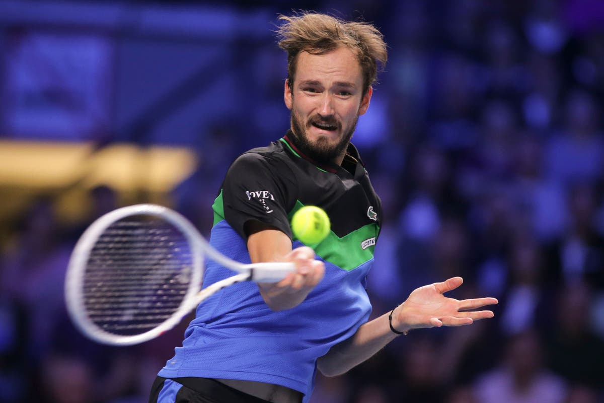 Daniil Medvedev denies making gesture to Paris crowd after being booed