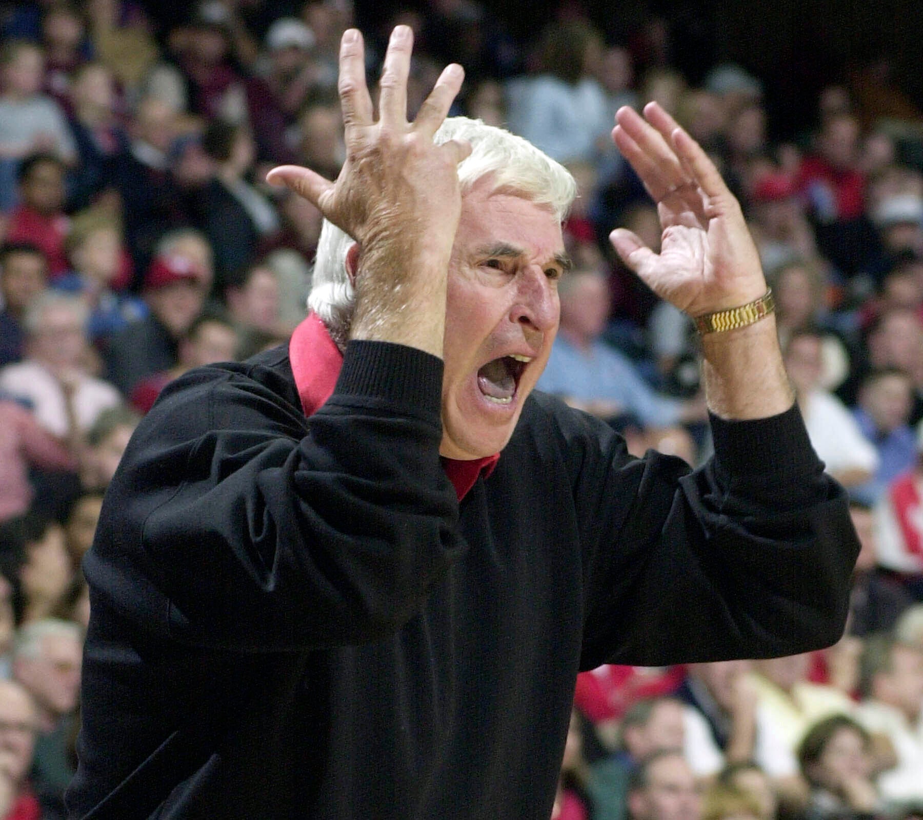 Hall of Fame college basketball coach Bob Knight dies ages 83