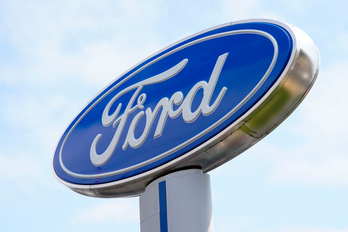 UAW members at the first Ford plant to go on strike vote overwhelmingly