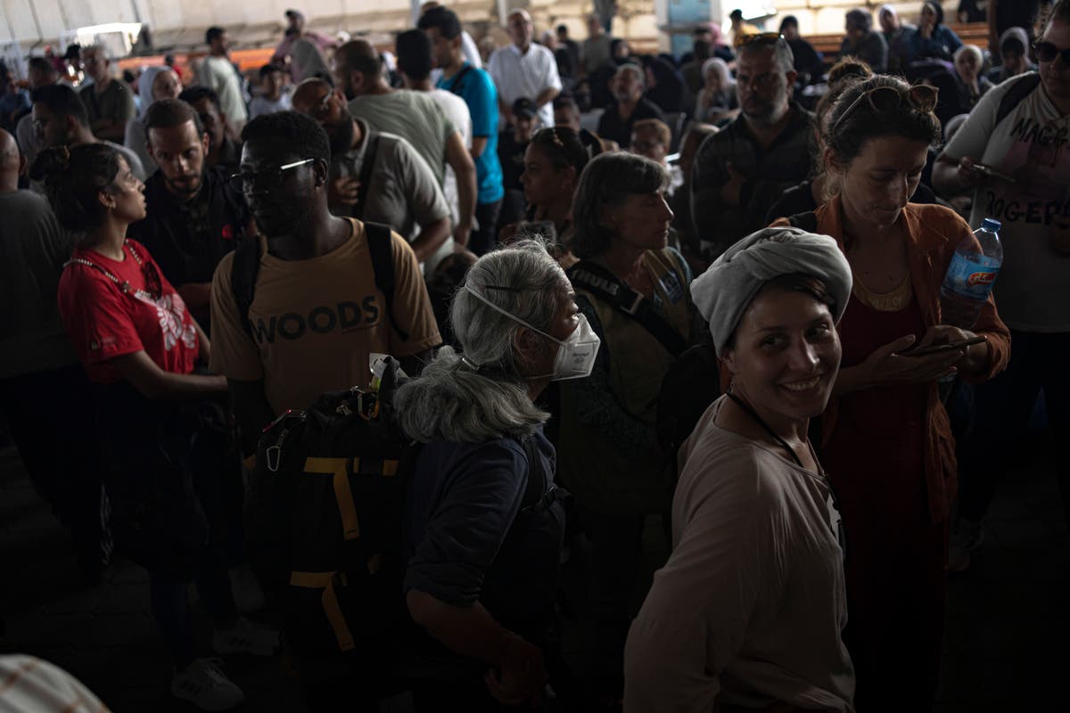 Watch live view of Rafah border crossing as Israeli troops surround Gaza City