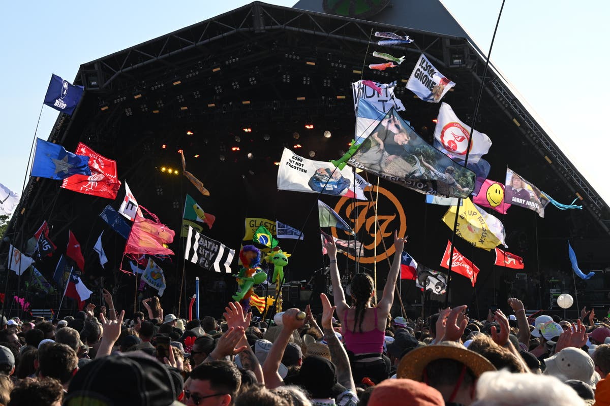 Glastonbury 2024 live updates Tickets ‘sold out’ as Twitter users