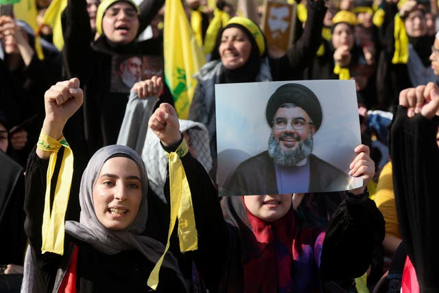 <p>Hezbollah supporters gather to hear Hassan Nasrallah speak</p>