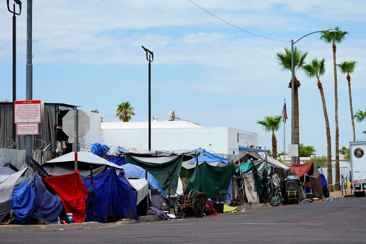 Phoenix finishes clearing downtown homeless encampment after finding ...