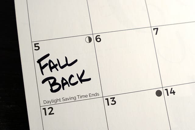 <p>Calendar reminder to fall back - or set the clocks back an hour - at the end of Daylight Saving Time on November 5, 2023</p>