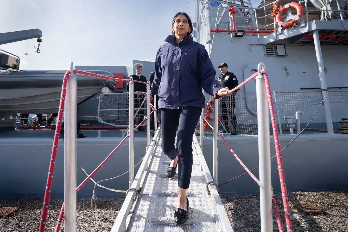 Braverman says &lsquo;huge amount to learn&rsquo; from Greece on migrant deterrence