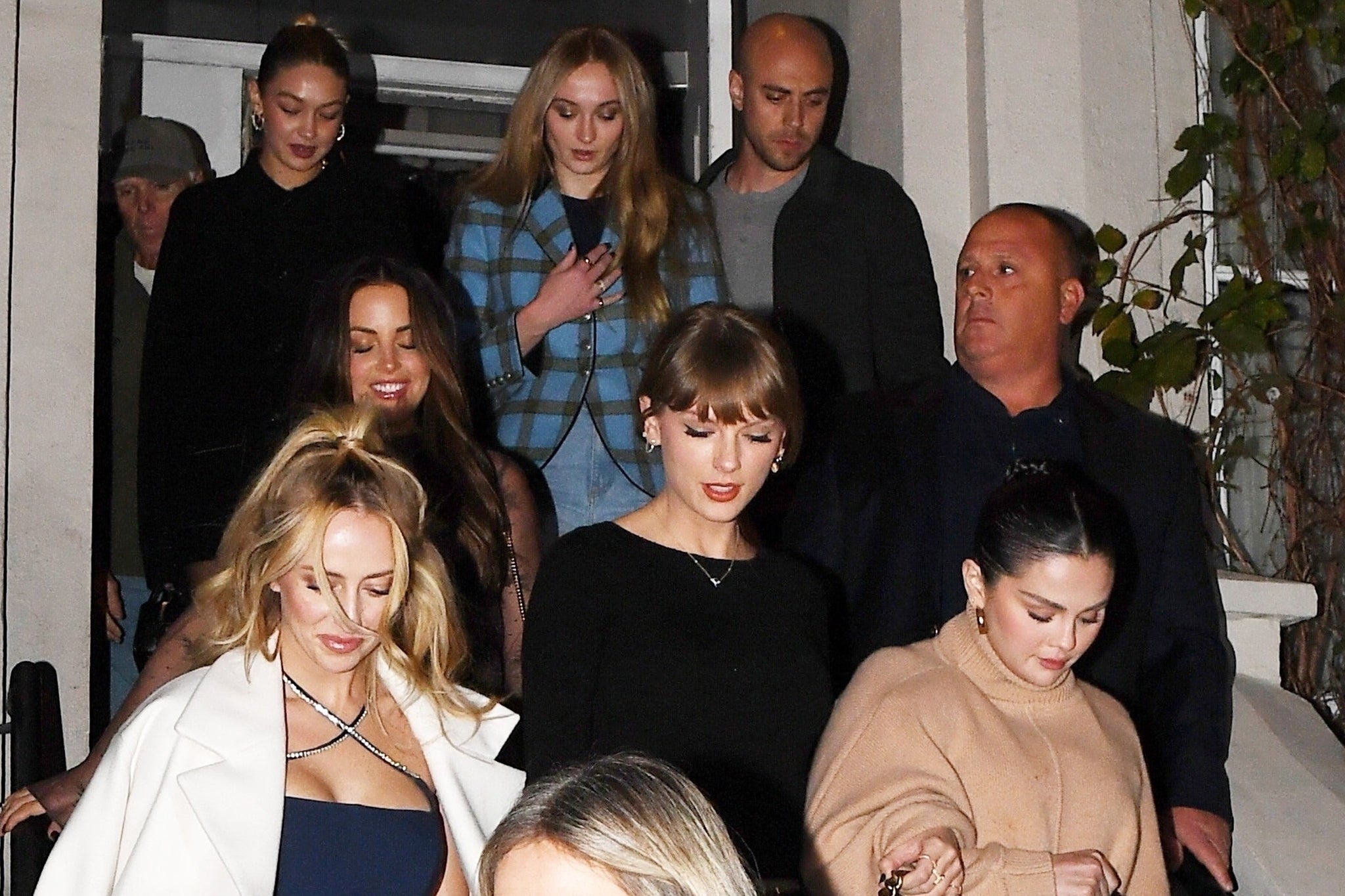Swift exit: Taylor Swift leaves a New York restaurant with friends including Selena Gomez, Gigi Hadid and Sophie Turner