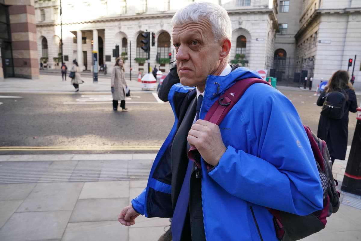 Former Met Police officer guilty of sending racist messages in Whatsapp group - Vimarsana News
