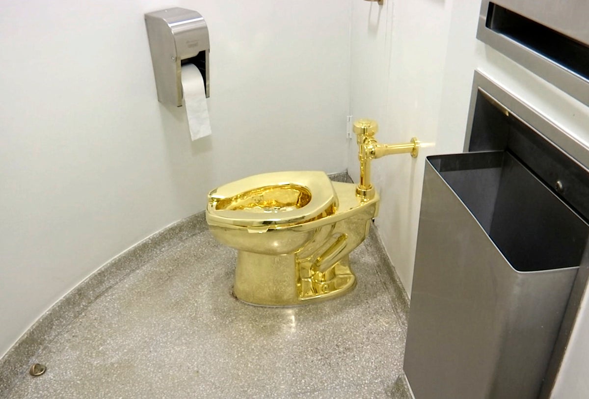 4 men charged in theft of golden toilet from Churchill's birthplace. It's an artwork titled America