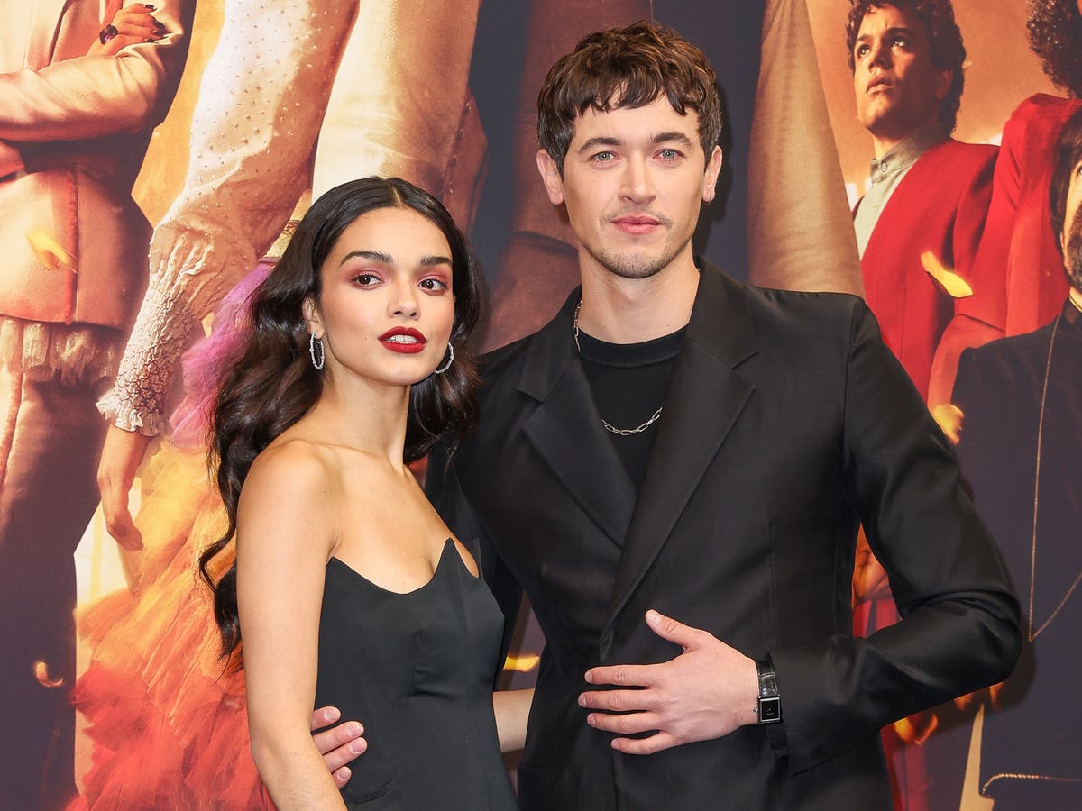 Rachel Zegler pays homage to Katniss Everdeen’s fiery dress for Hunger Games prequel premiere Rachel Zegler pays homage to Katniss Everdeen’s fiery dress for Hunger Games prequel premiere