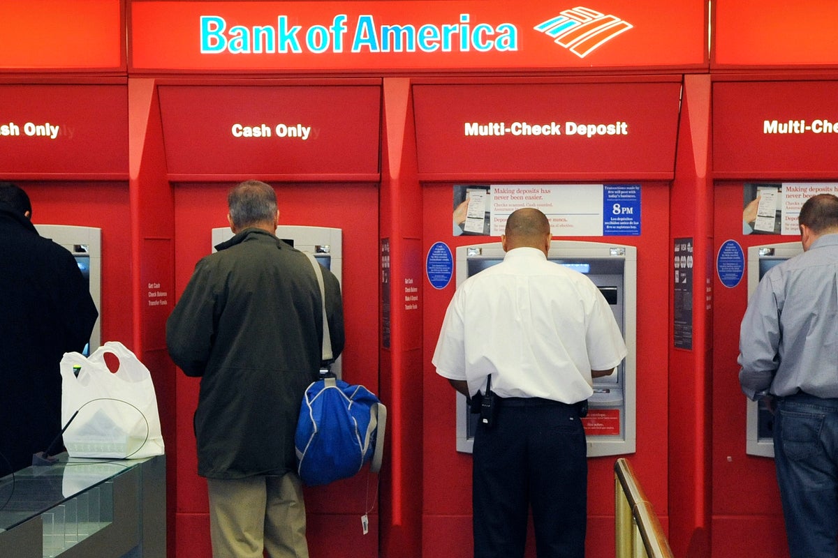 Bank of America faces lawsuit from employees for not paying them during pre-shift computer tasks
