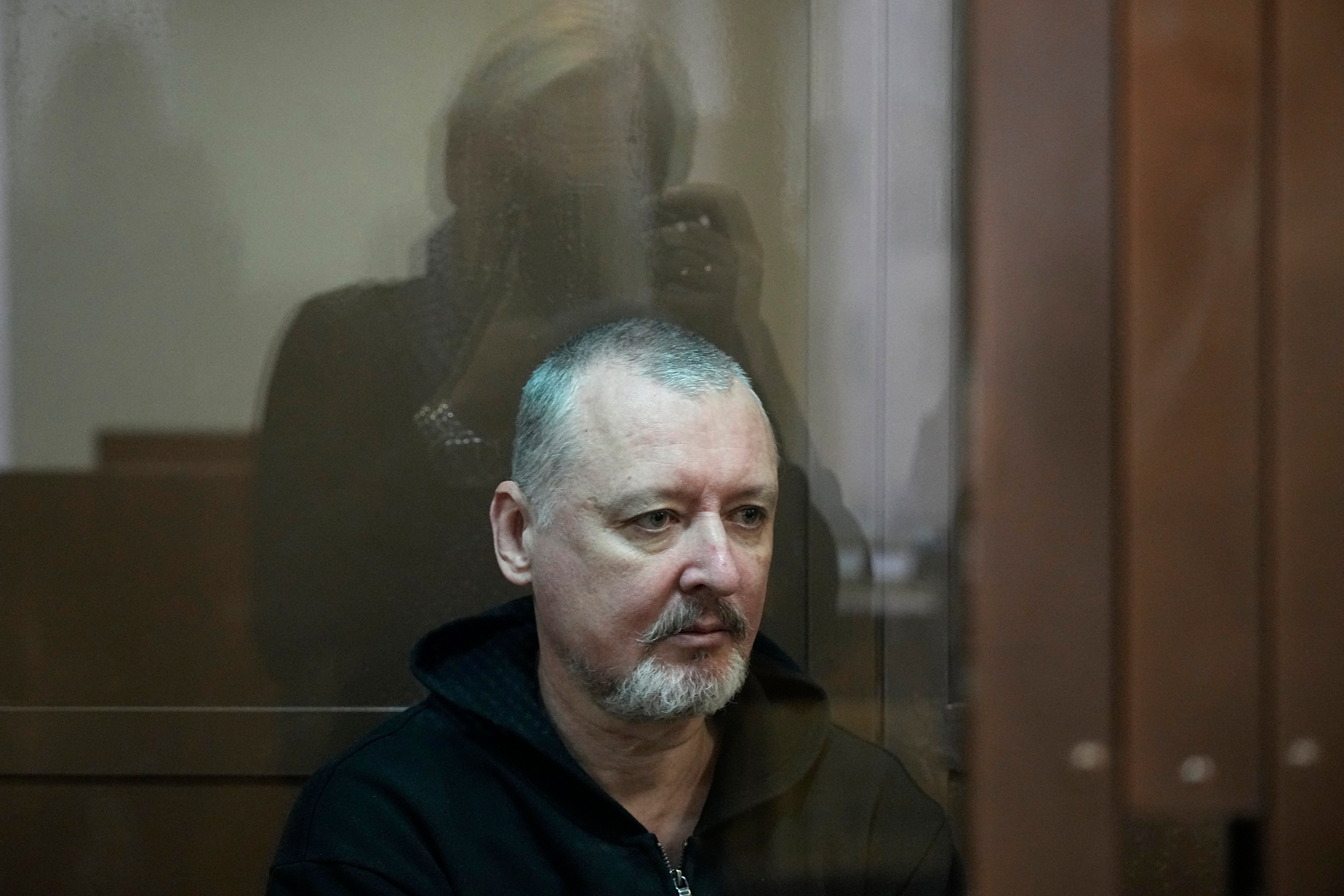 <p>Ex-Russian officer Igor Girkin</p><p>” top=”4667″ width=”7000″ structure=”responsive” i-amphtml-layout=”responsive”><i-amphtml-sizer slot=