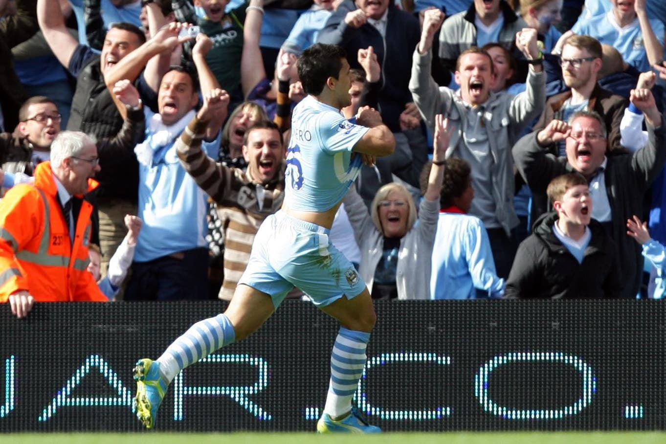 Manchester City’s Sergio Aguero celebrates scoring the title-winning goal in stoppage time (Dave Thompson/PA)