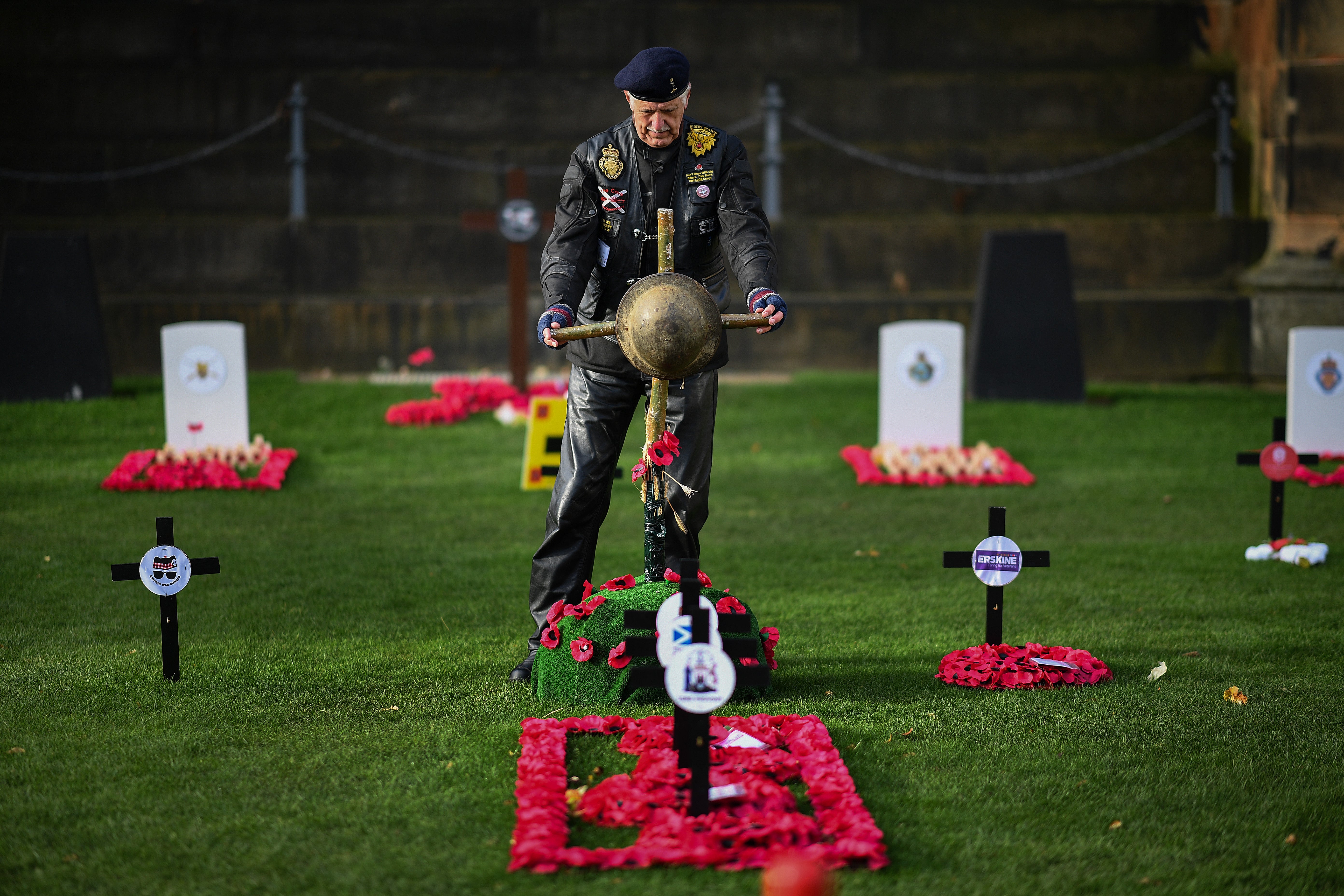 Mr Henderson served in the Royal Corps of Signals, 32 Signal Regiment in Northern Ireland