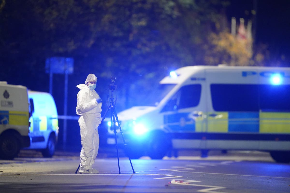 tributes-paid-to-15-year-old-boy-who-died-after-stabbing-near-school