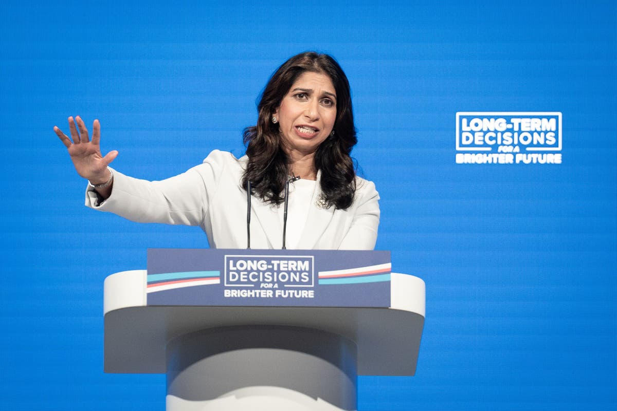 Braverman takes aim at police over pro-Palestinian protests Braverman takes aim at police over pro-Palestinian protests