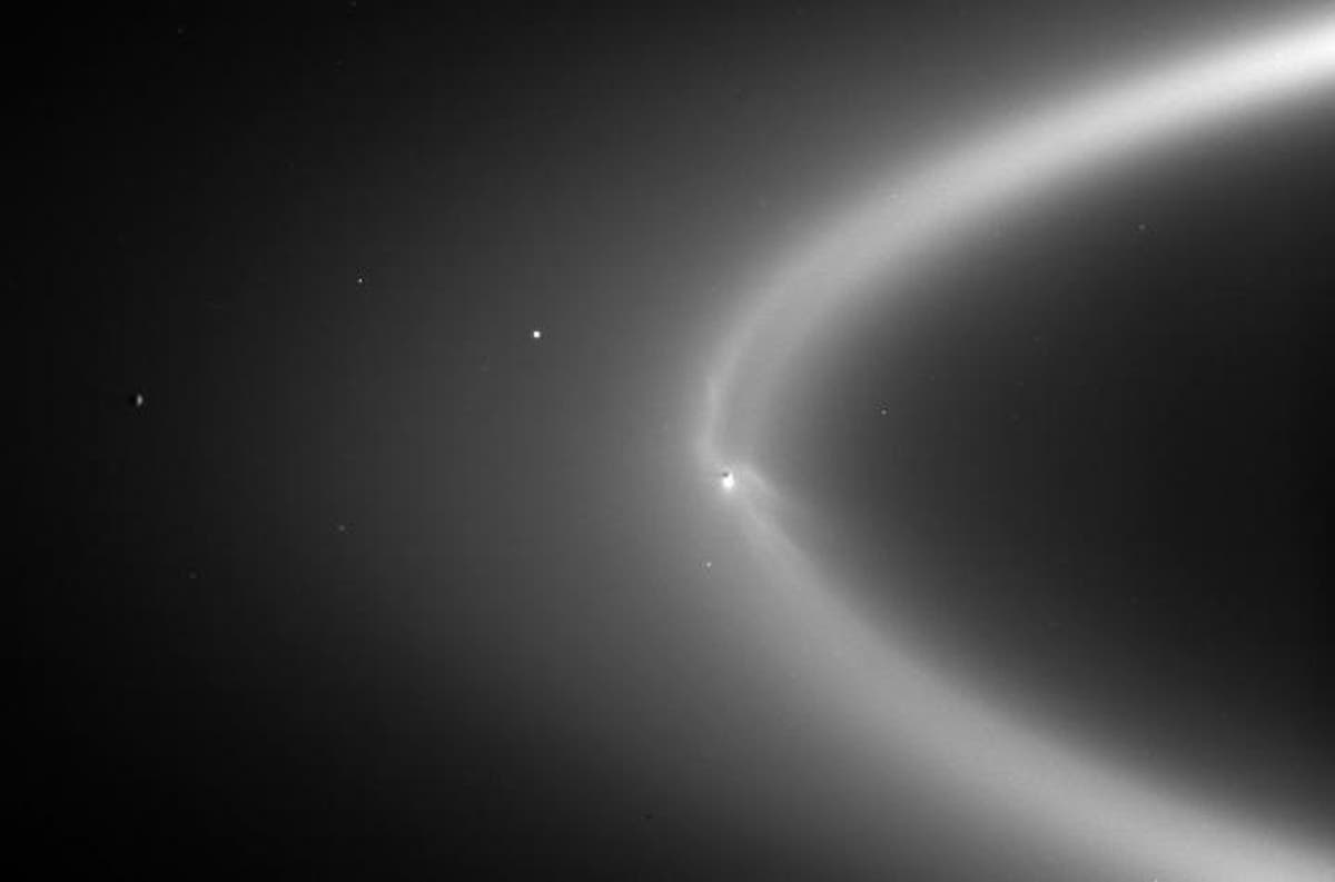 We could find signs of life on another world on Saturn's moon Enceladus, scientists say - Vimarsana News