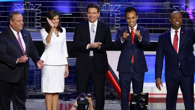<p>GOP presidential primary candidates stand for a photo during the third primary debate in Florida </p>