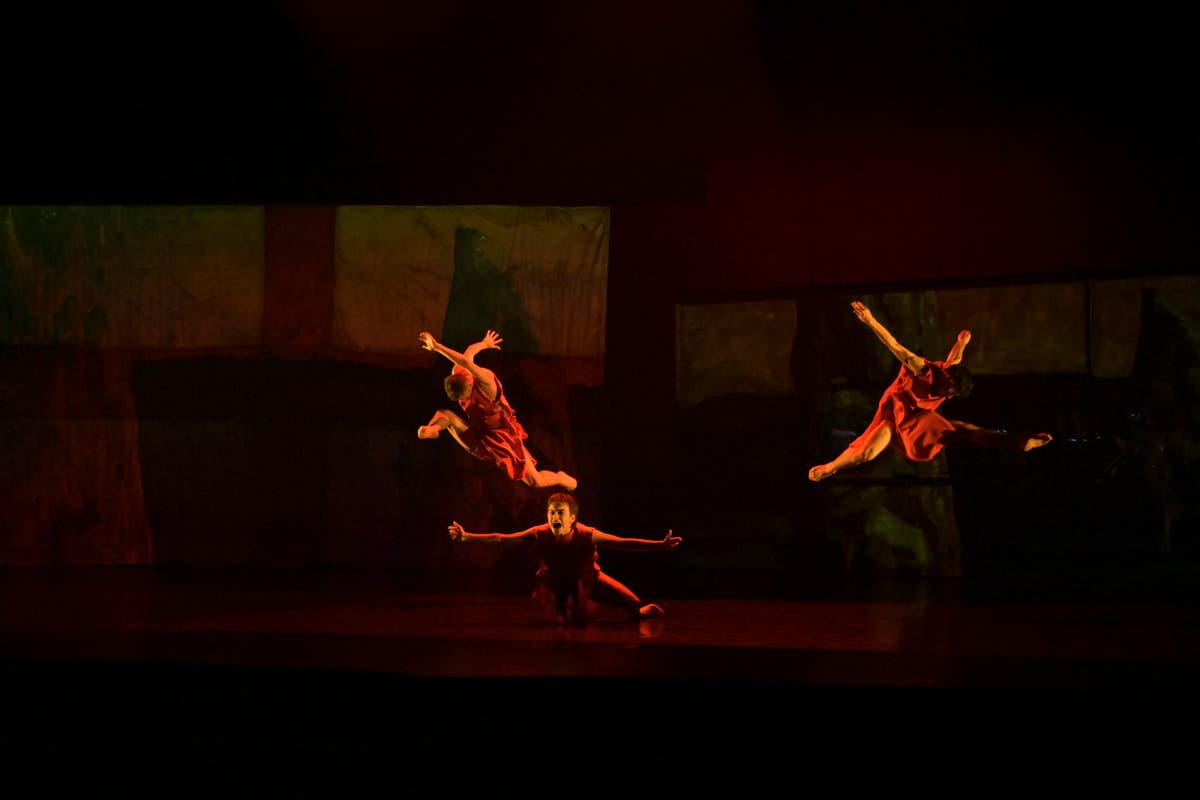 BalletBoyz - England on Fire review: big ambitions but no burning message - Vimarsana News