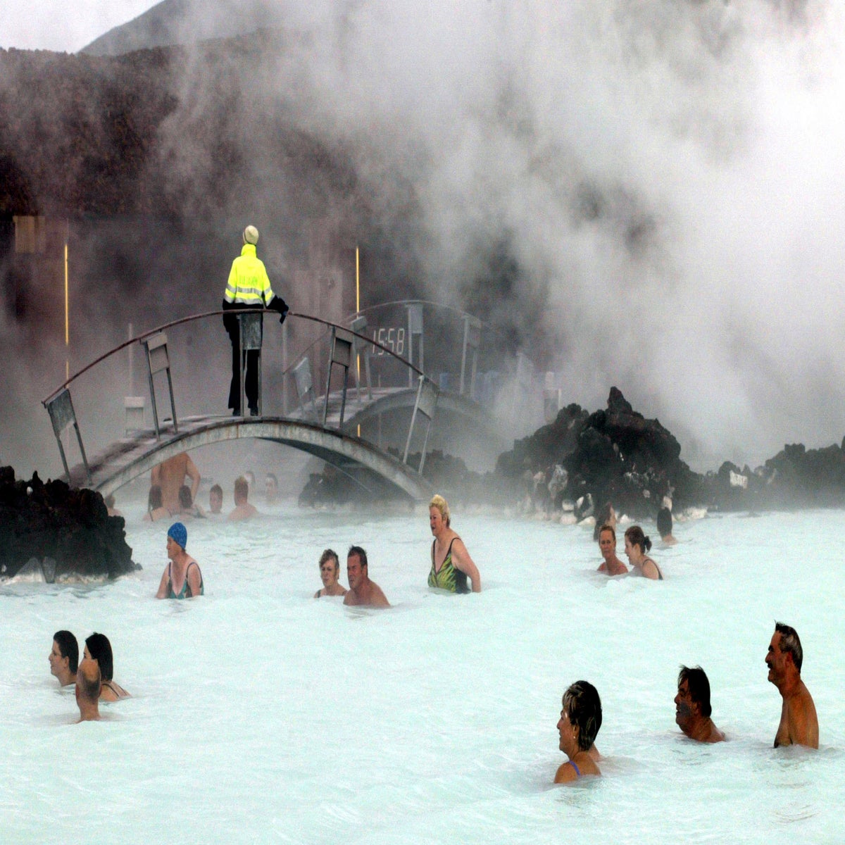 Blue Lagoon: Iceland's famous spa temporarily shuts down over