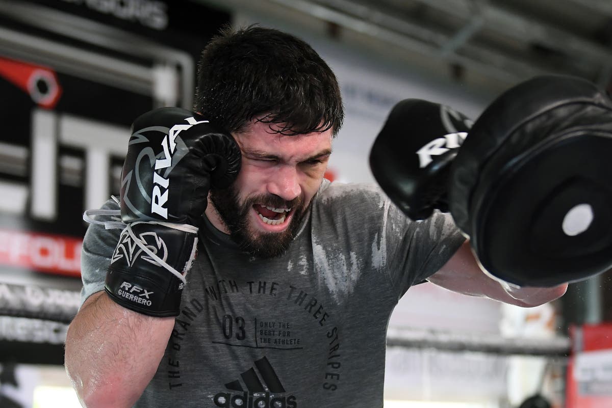 What it’s really like to train with a pro boxer