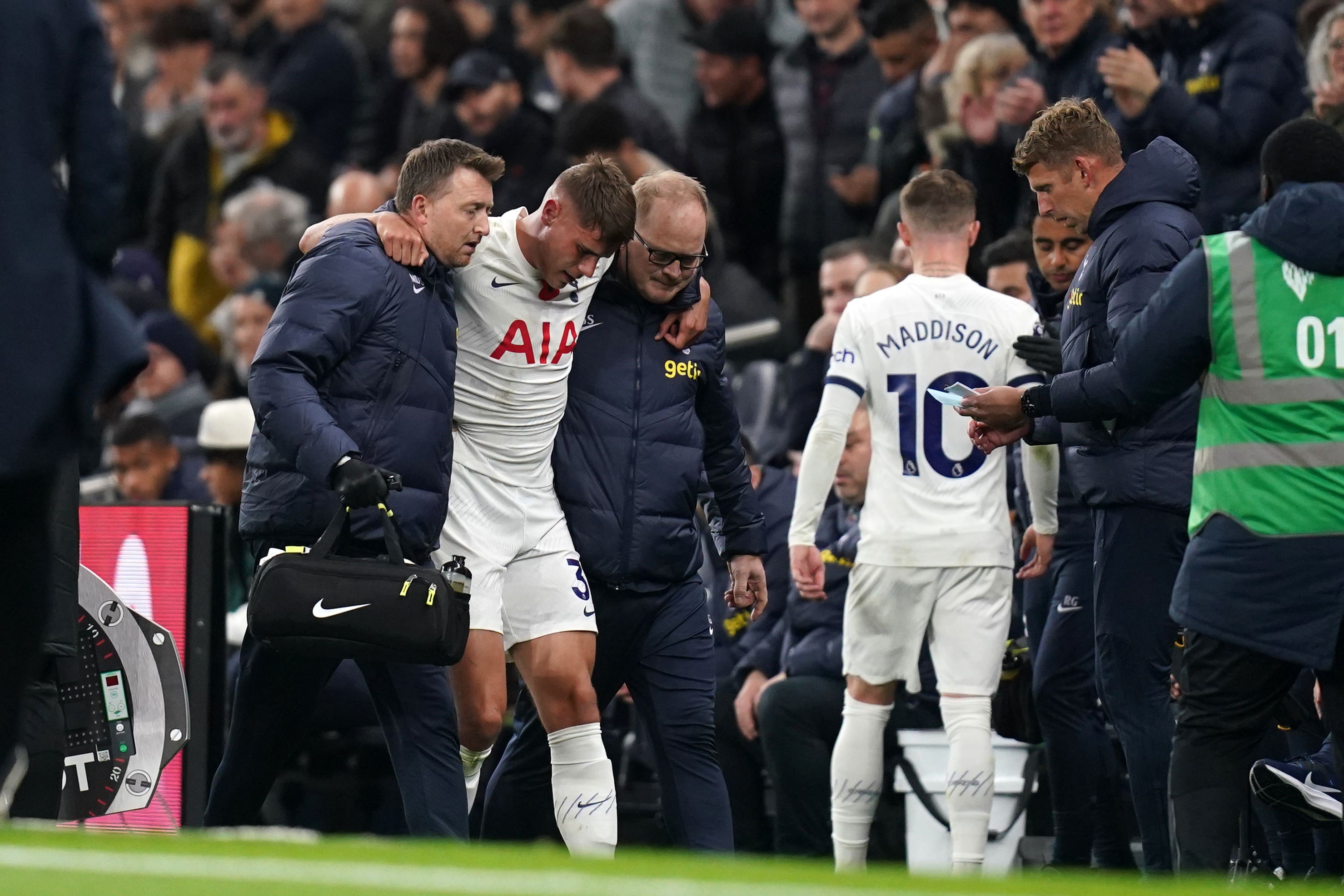 Ange Postecoglou Issues Worrying Injury Update On Tottenham Defender ...