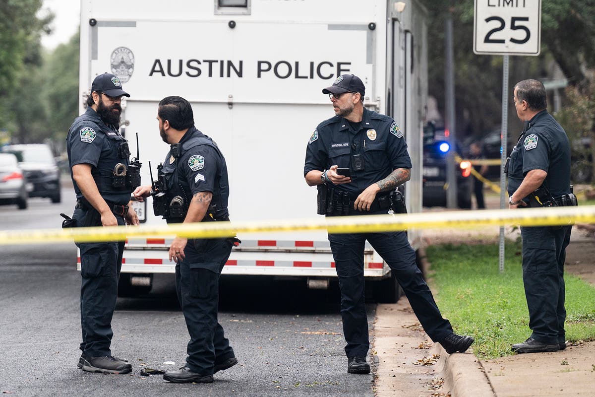 Texas police officer and suspect killed in a shooting two other people