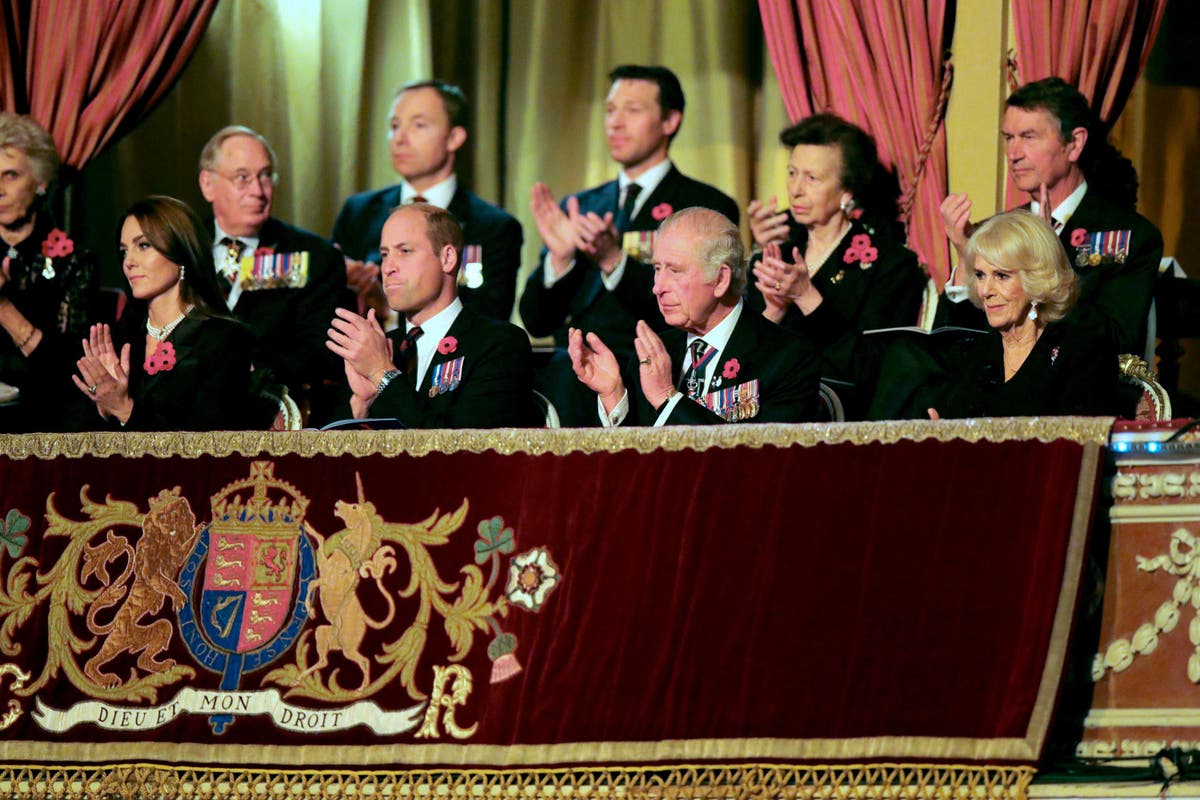 King unveils statue of his mother at Festival of Remembrance