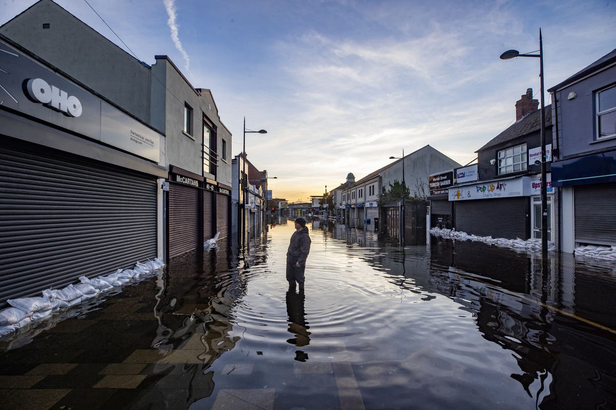 Storm Debi brings heavy rain and gale-force winds to parts of UK