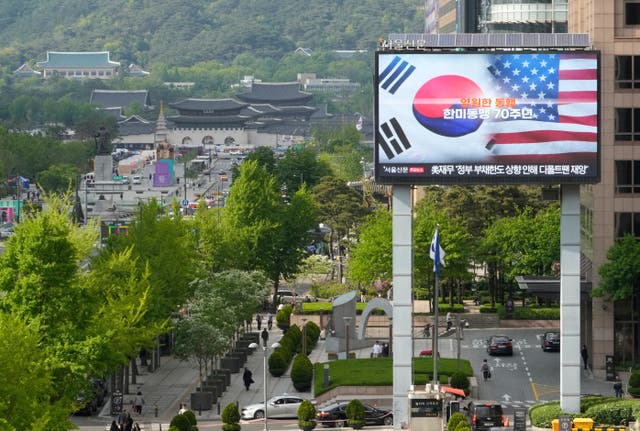 <p>A screen shows flags of South Korea and the United States to celebrate the 70th anniversary of the South Korea-U.S. alliance in Seoul, South Korea, Wednesday, April 26, 2023</p>