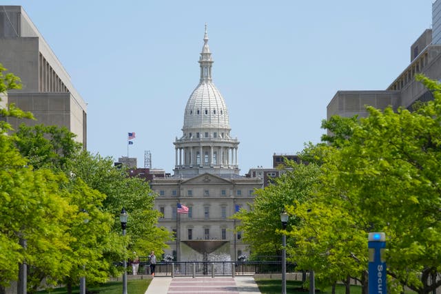 Michigan Adjourn