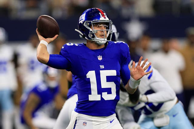 <p>New York Giants quarterback admits his mother still makes his bed</p>